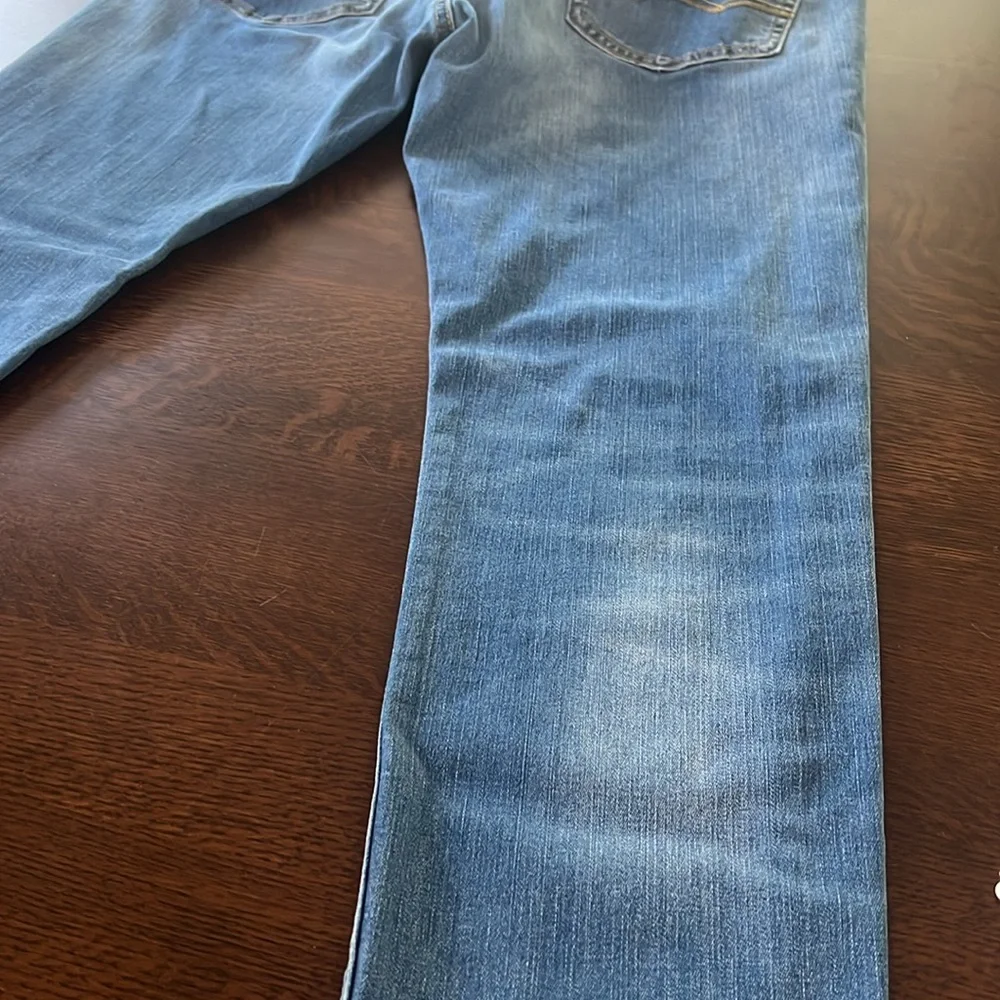American Eagle Extreme Flex Skinny Men’s Jeans 33X30. Factory faded Blue